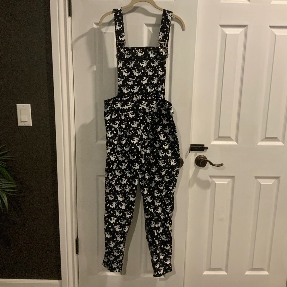 Nightmare Before Christmas Zero print jumper/overalls BNWT